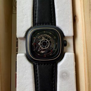 Seven Friday Watch - Model SF P2/02